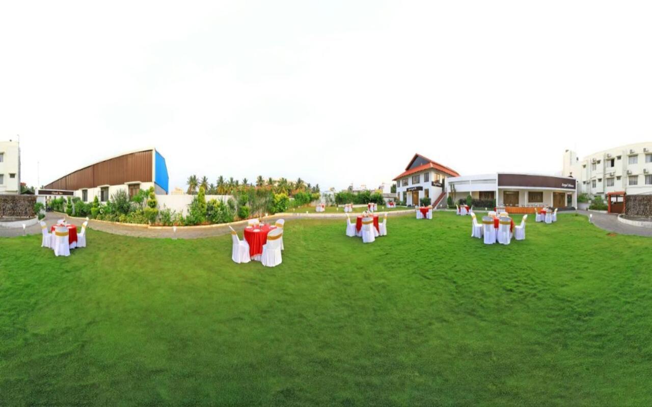 Hotel Kalyani Мисор Екстериор снимка
