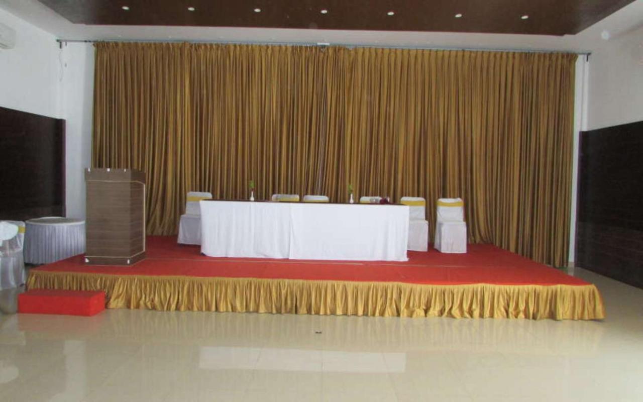 Hotel Kalyani Мисор Екстериор снимка