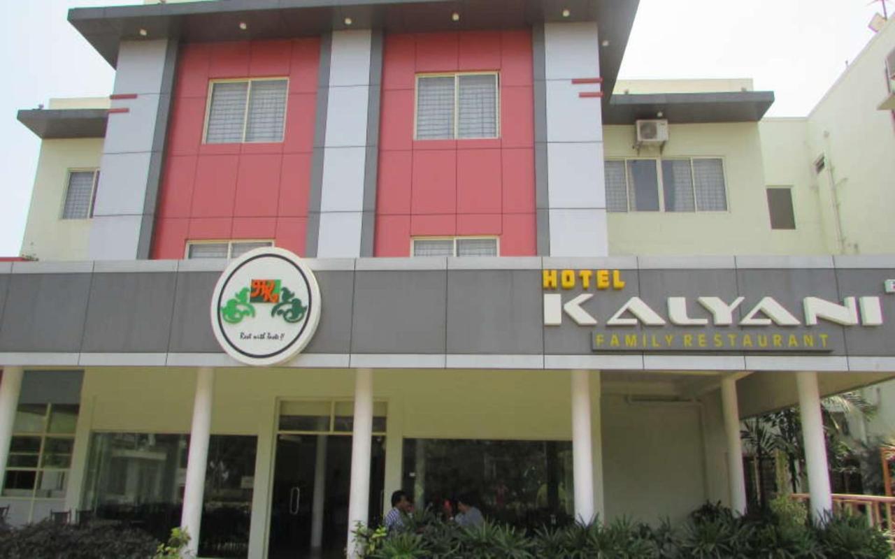 Hotel Kalyani Мисор Екстериор снимка