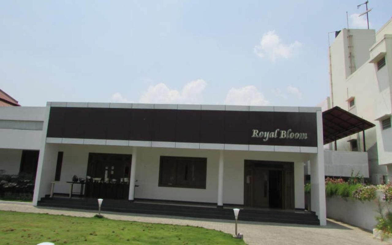 Hotel Kalyani Мисор Екстериор снимка