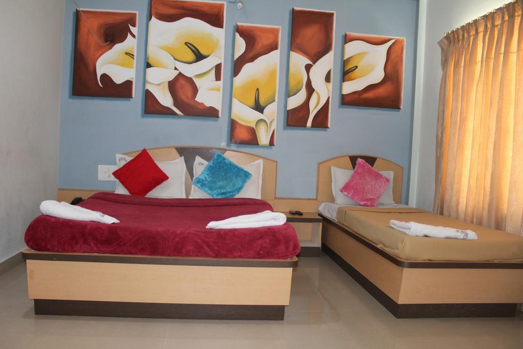 Hotel Kalyani Мисор Екстериор снимка