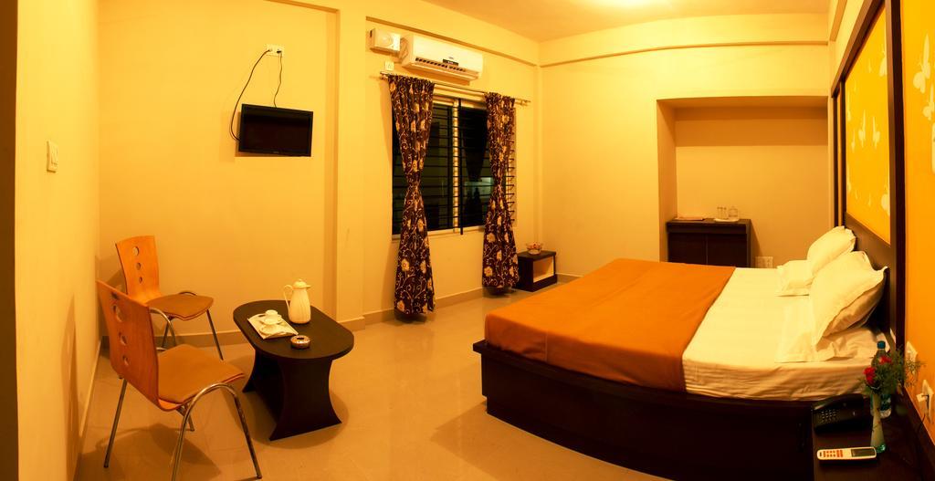 Hotel Kalyani Мисор Екстериор снимка